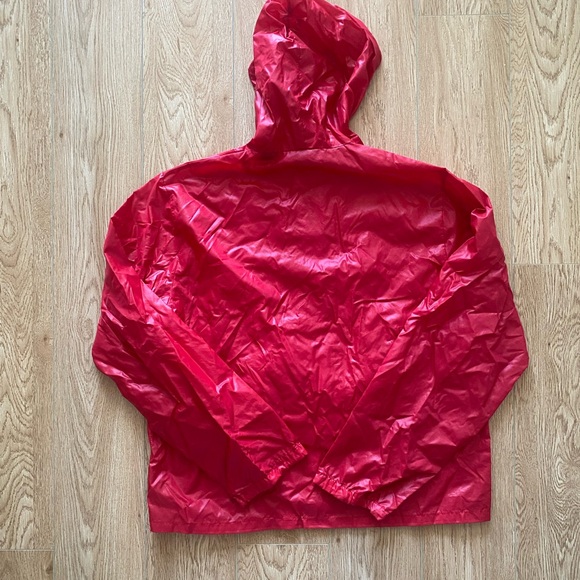 Mens vintage red Lacoste raincoat size L - Picture 2 of 4